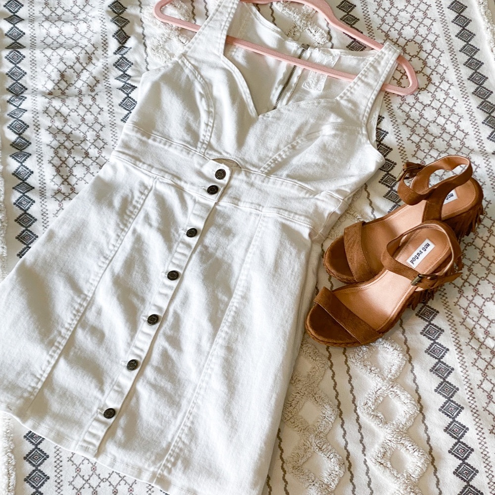 Lizard Thicket White Denim Dress